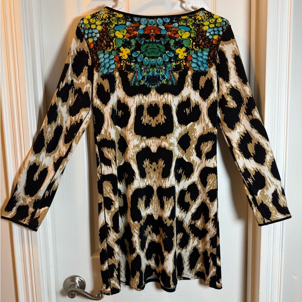 Eva Varro Ladies Tunic Top
Blouse Size S Artsy Abstract Colorful Statement - Picture 7 of 9